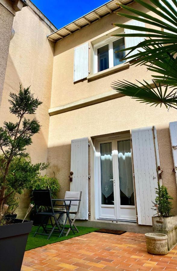 Appartement Duplex Hyper-Centre Avec Sa Cour Privee à Angers Extérieur photo