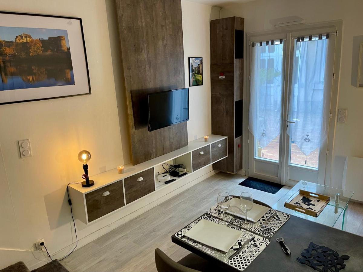 Appartement Duplex Hyper-Centre Avec Sa Cour Privee à Angers Extérieur photo