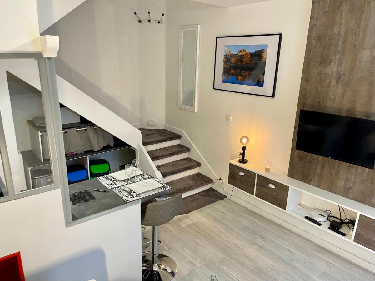 Appartement Duplex Hyper-Centre Avec Sa Cour Privee à Angers Extérieur photo