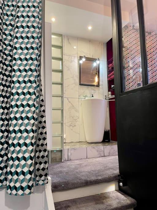 Appartement Duplex Hyper-Centre Avec Sa Cour Privee à Angers Extérieur photo
